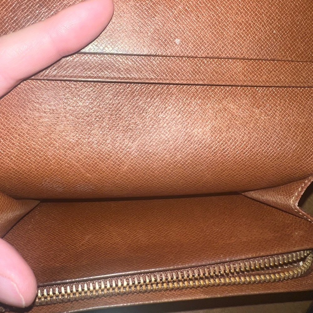 Louis Vuitton monogram compact wallet - Picture 10 of 11